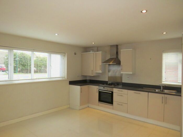 3 Bedroom Semi-Detached House To Rent In Kenilworth Road, Balsall Common, Coventry, CV7