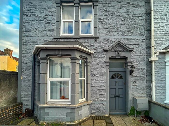 3 Bedroom End Of Terrace House To Rent In Cecil Road, Kingswood, Bristol, BS15