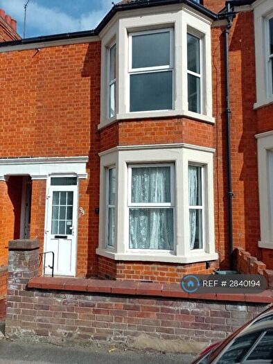 3 Bedroom Semi Detached House To Rent In Jersey Road, Milton Keynes, MK12