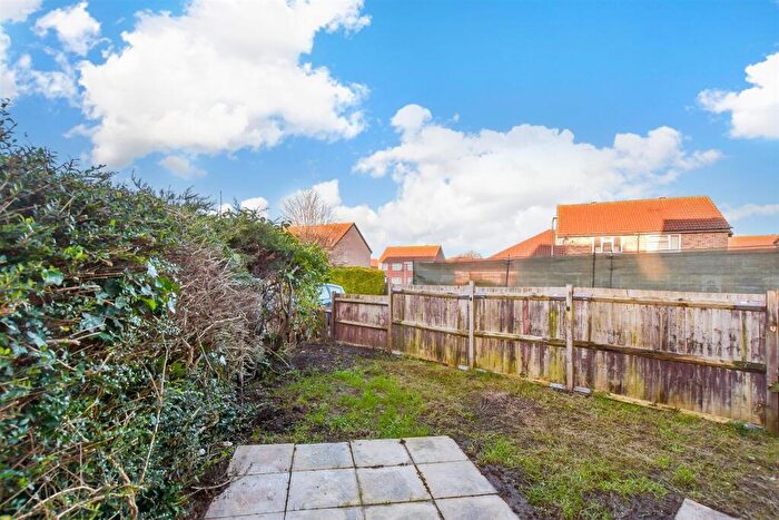 1 Bedroom Terraced House For Sale In Coniston Drive, Aylesham, Canterbury, Kent, CT3