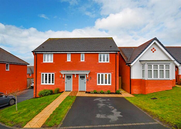 2 Bedroom Semi-Detached House For Sale In Foxglove Way, Himley, Dudley, DY3