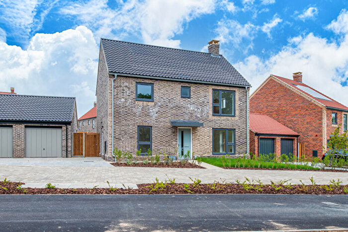 4 Bedroom Detached House For Sale In St Giles Park, Cringleford, Norwich, NR4