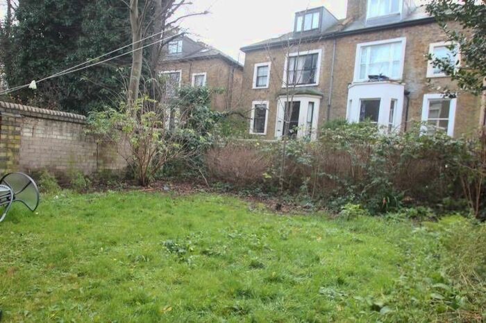 3 Bedroom Flat To Rent In St Johns Grove, Archway, N19