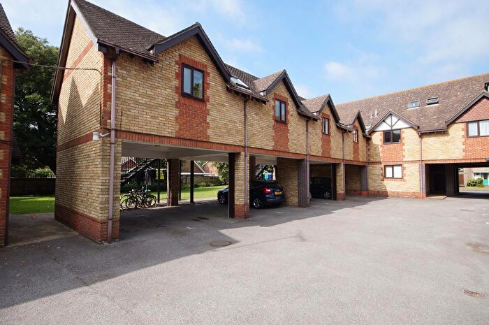 1 Bedroom Flat To Rent In Whyke Court, Whyke Close, Chichester, West Sussex, PO19