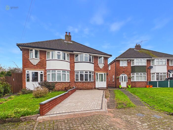 3 Bedroom Semi Detached House For Sale In Laurel Gardens, Handsworth Wood, Birmingham, B21