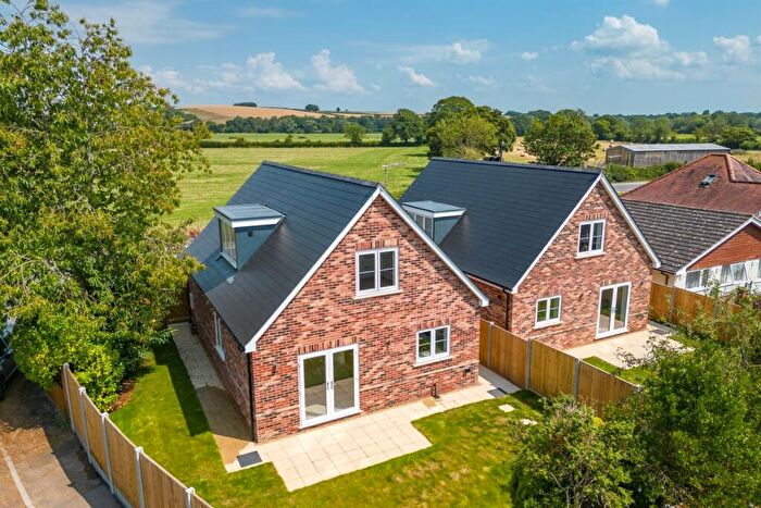 3 Bedroom Detached House For Sale In Charlton Marshall, DT11