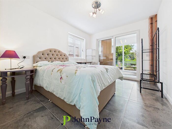 1 Bedroom Apartment To Rent In Queen Isabels Avenue, Cheylesmore, Coventry, CV3