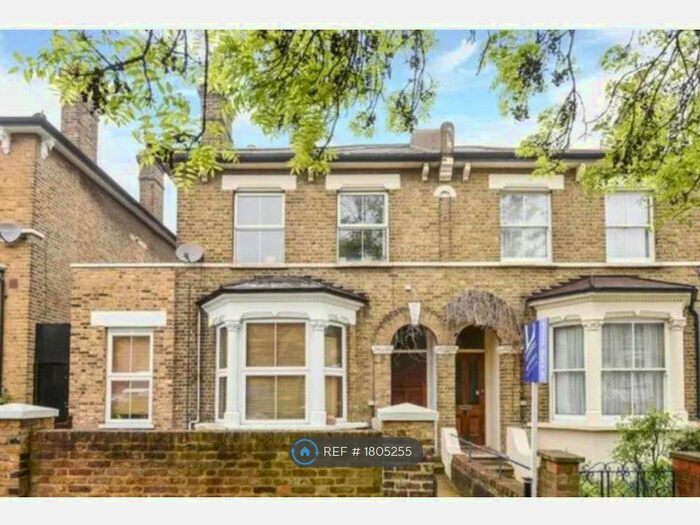 2 Bedroom Flat To Rent In Rockbourne Road, London, SE23