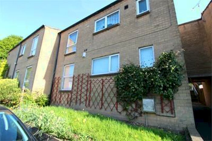 2 Bedroom Flat To Rent In Scraithwood Drive, Nr Hillsborough, Sheffield, South Yorkshire, S5
