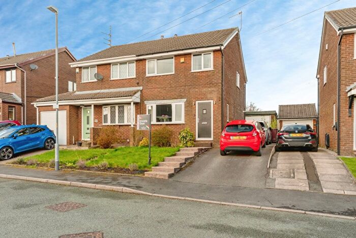 3 Bedroom Semi-Detached House For Sale In Grassington Drive, Burnley, Lancashire, BB10