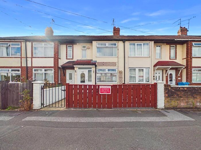 2 Bedroom Terraced House For Sale In Worcester Road, Hull, HU5