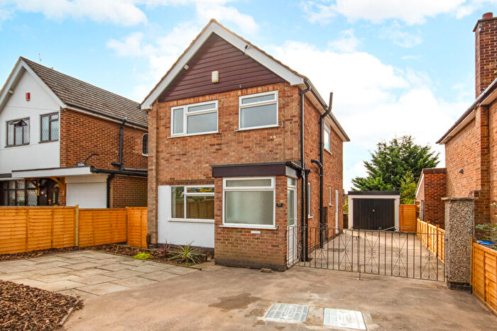 3 Bedroom Detached House For Sale In Cadgwith Drive, Allestree, DE22