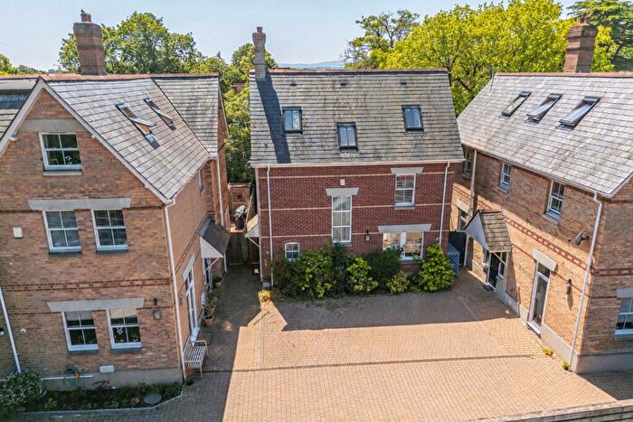4 Bedroom Detached House For Sale In No Forward Chain - Buckholme Close, Ashley Cross, Poole, BH14