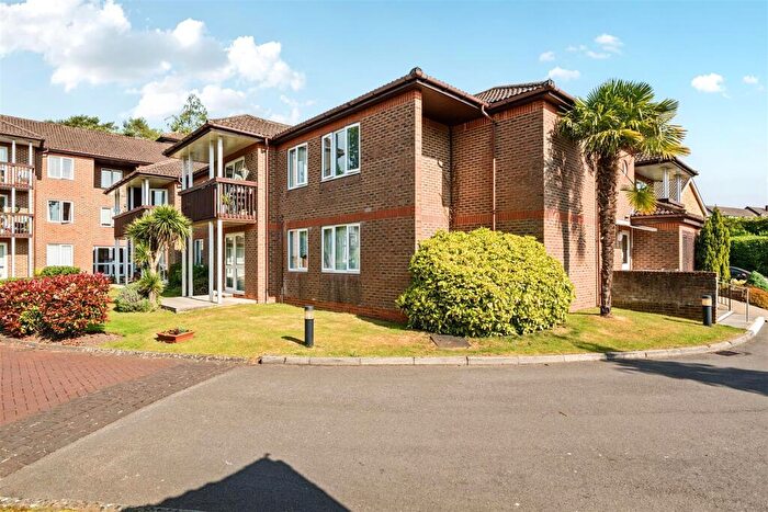 1 Bedroom Retirement Property For Sale In Fernlea Avenue, Ferndown, BH22
