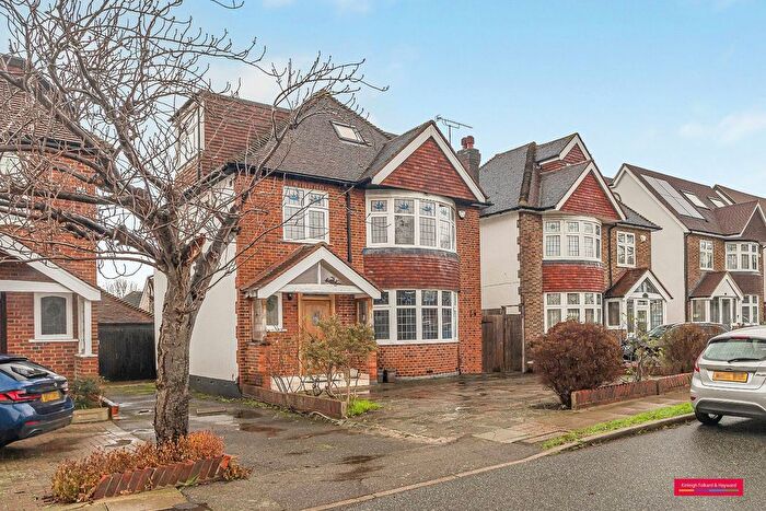 5 Bedroom Detached House For Sale In Blenheim Road, Raynes Park, London, SW20