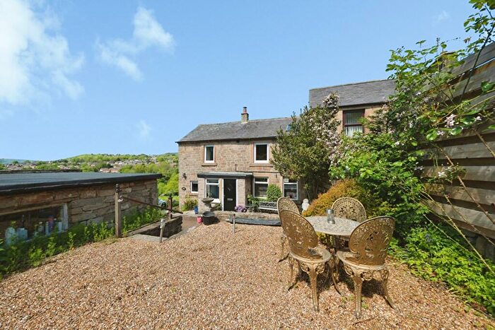 2 Bedroom Semi-Detached House For Sale In The Cliff, Tansley, Matlock, DE4