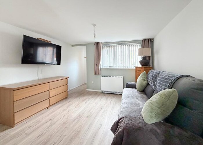 1 Bedroom Flat To Rent In Stanshaws Close, Bradley Stoke, Bristol, BS32