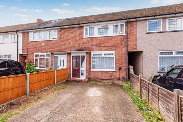 2 Bedroom Terraced House For Sale In Churchill Road, Langley, SL3