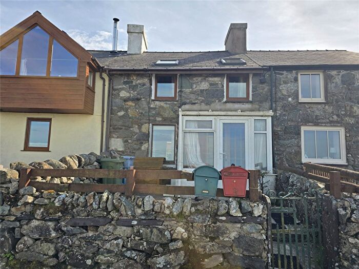 2 Bedroom Terraced House For Sale In Rhosgadfan, Caernarfon, Gwynedd, LL54