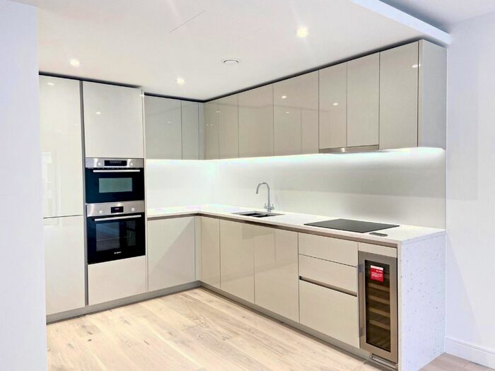 2 Bedroom Flat To Rent In Fulham Reach, Fulham Reach, London, W6