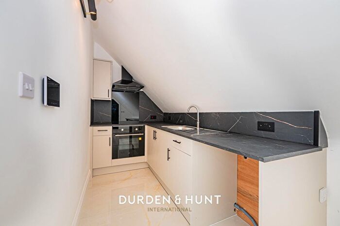 1 Bedroom Studio To Rent In High Street, Ongar, CM5