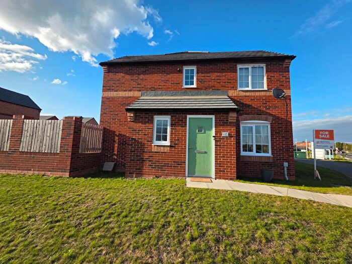 2 Bedroom Semi-detached House For Sale In Curie Close, Forest Town, NG19