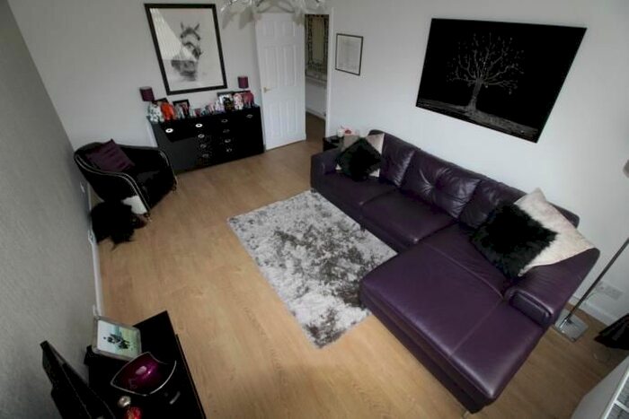 2 Bedroom Bungalow To Rent In Kinmundy Gardens, Westhill, AB32