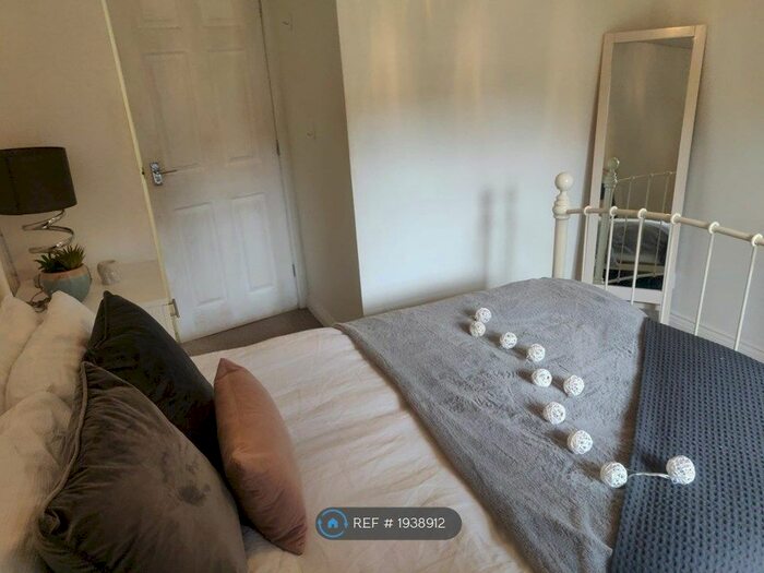 1 Bedroom Flat To Rent In St. Catherines Court, York, YO24