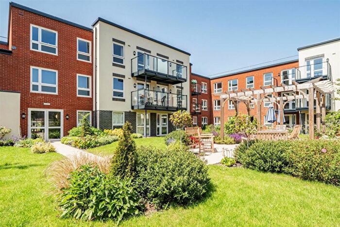 2 Bedroom Retirement Property For Sale In Highbury Lodge, Kings Heath, Birmingham, West Midlands, B14