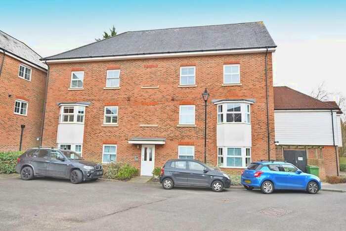2 Bedroom Flat To Rent In Edelin Road, Bearsted, Maidstone, ME14