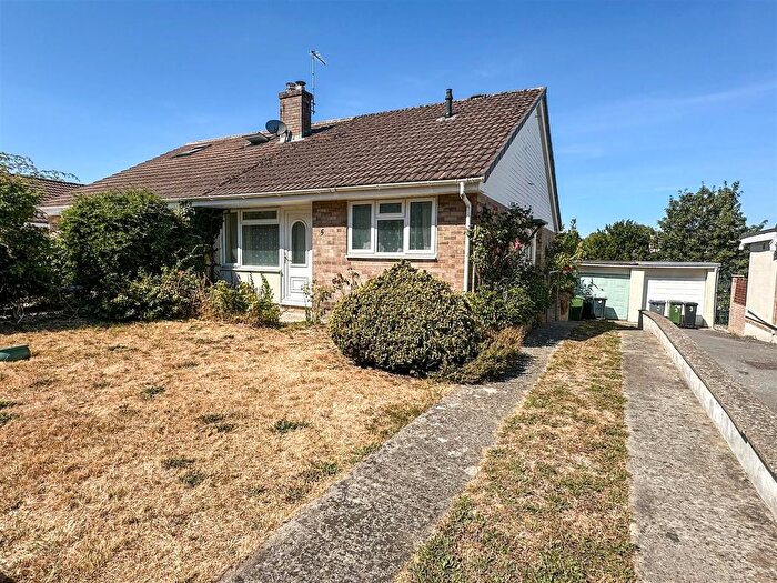 2 Bedroom Semi-Detached Bungalow For Sale In Park Road, Malmesbury, SN16