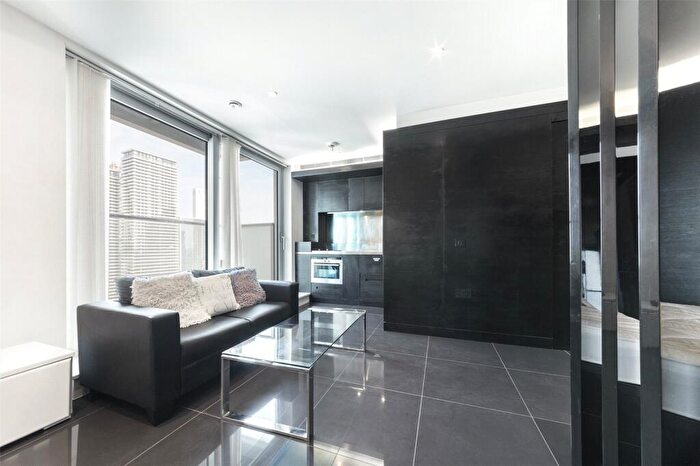 Apartment To Rent In Pan Peninsula Square, Canary Wharf, London, E14