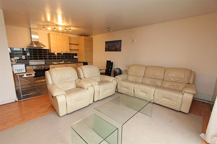 1 Bedroom Flat To Rent In Aspect, Leeds, LS2