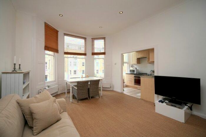 Studio To Rent In Longridge Road, London, SW5