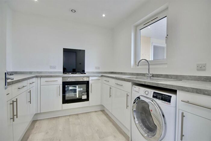 2 Bedroom Flat To Rent In Forbes Court, North End, Portsmouth, PO2