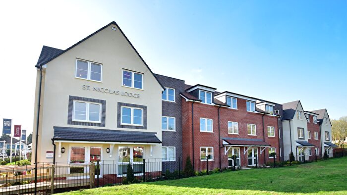 2 Bedroom Retirement Property For Sale In Bed Apartment, St Nicolas Lodge, Kings Norton, B38