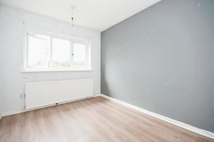 2 Bedroom Semi-Detached House For Sale In Cedar Road, Balby, Doncaster, DN4