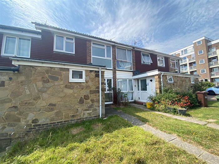 3 Bedroom Terraced House To Rent In Harewood Close, Bexhill-On-Sea, TN39