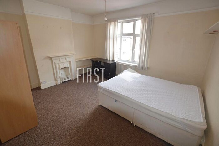 4 Bedroom Terraced House To Rent In Thurlow Road, Clarendon Park, LE2