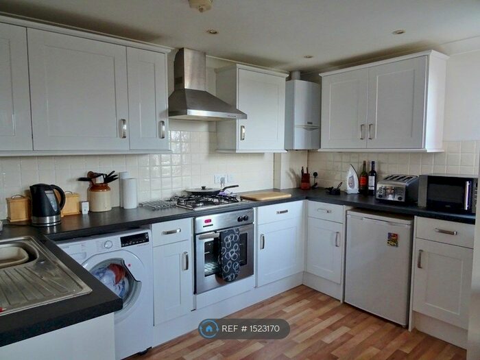 1 Bedroom Flat To Rent In Francesca Court, Cowes, PO31