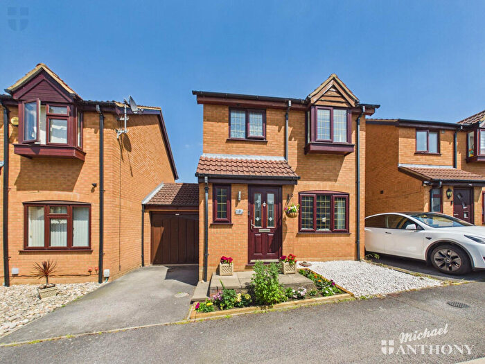 3 Bedroom House For Sale In Little Orchards, Aylesbury, HP20