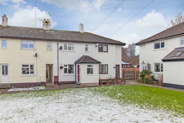 3 Bedroom Terraced House For Sale In The Marshes, Hope, Hope Valley, S33