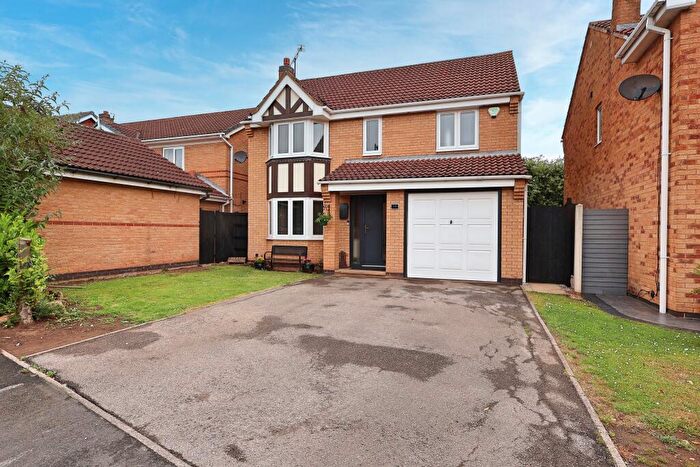 4 Bedroom Detached House For Sale In Kestrel Drive, Adwick Le Street, Doncaster, DN6