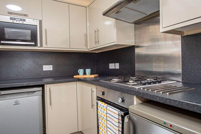 5 Bedroom Terraced House To Rent In Empress Road, Kensington, Liverpool, L7