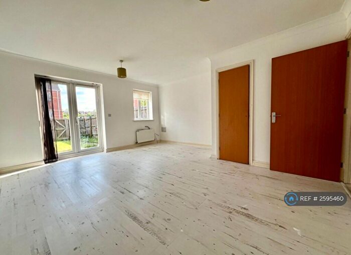 3 Bedroom Terraced House To Rent In Kelham Drive, Nottingham, NG5