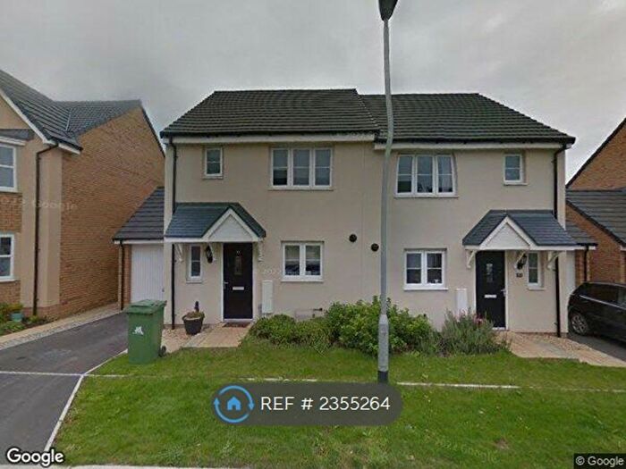 3 Bedroom Semi-Detached House To Rent In Pintail Close, Bude, EX23