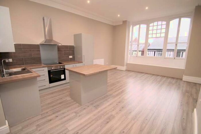 1 Bedroom Flat To Rent In Oldham Street, , Hyde, SK14