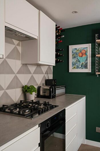 3 Bedroom Terraced House For Sale In Melford Road, Leytonstone, London, E11
