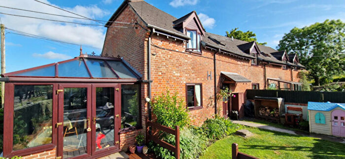 3 Bedroom Semi-Detached House For Sale In Buckland Newton, Dorchester, DT2