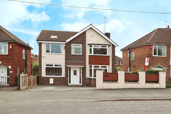 4 Bedroom Detached House For Sale In Potovens Lane, Outwood, Wakefield, West Yorkshire, WF1